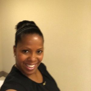 Meet your Posher, Donya