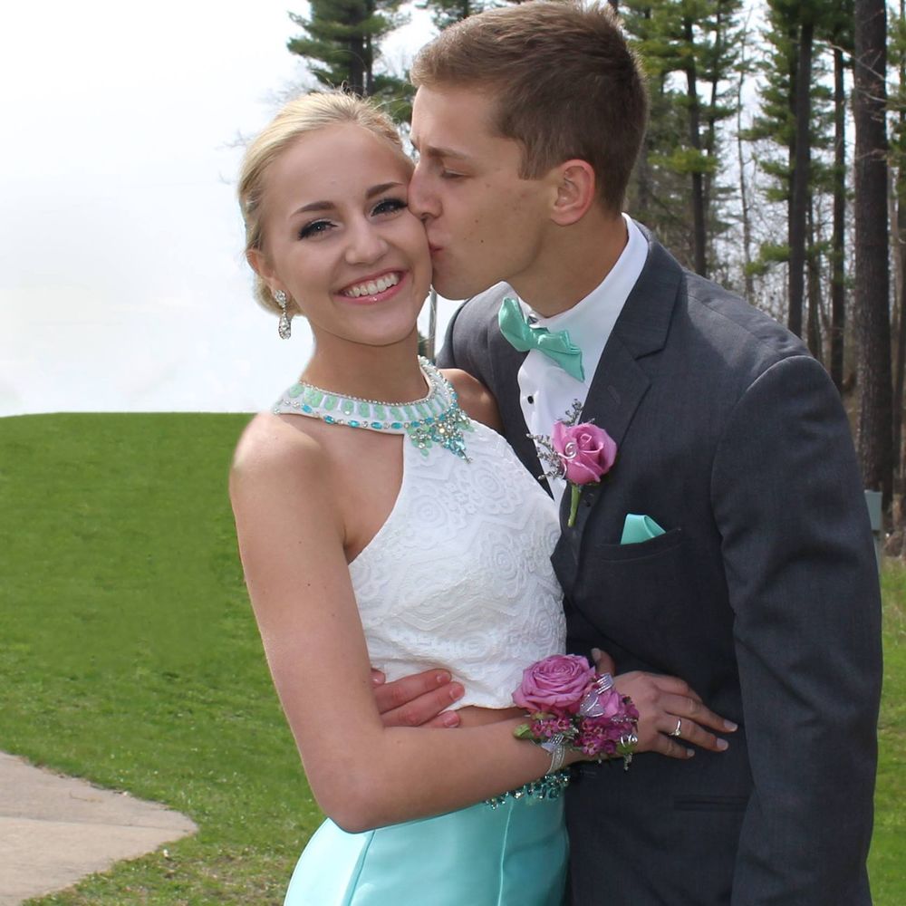 Meet your Posher, Haley