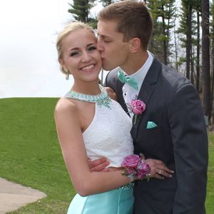 Meet your Posher, Haley