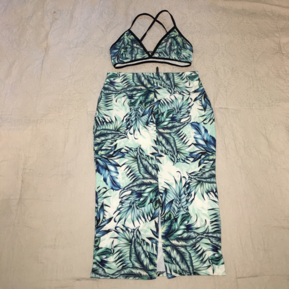 Misguided Tropical Print Two Piece