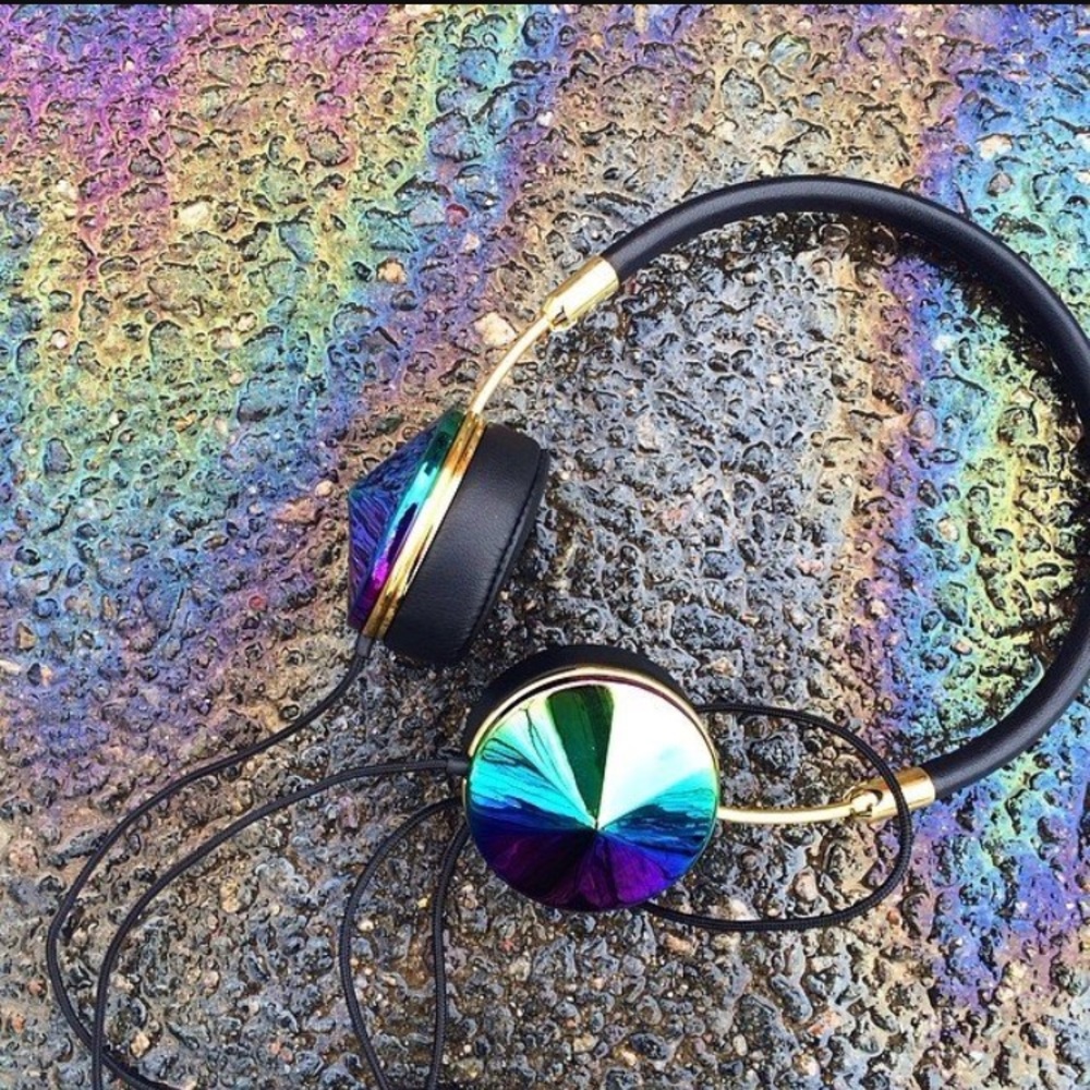 Frends Layla oil slick headphones
