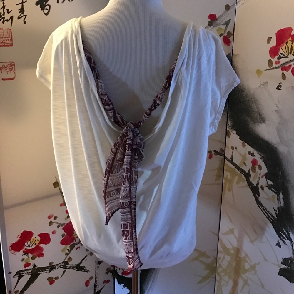 FANTASTIC Used American Eagle Top- COOL TIE BACK S