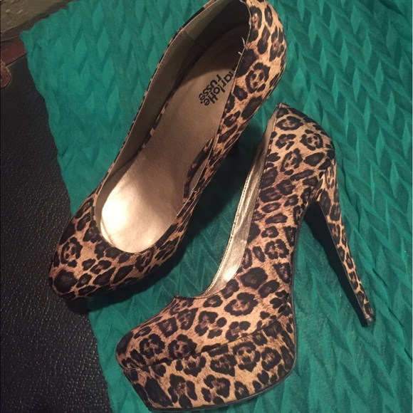 leopard print Charlotte Russe Pumps. - Picture 3 of 4