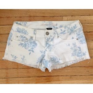 American Eagle floral printed shorts
