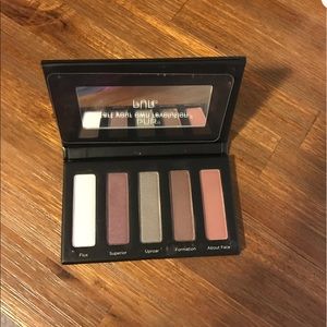 PUR Revolution Eyeshadow Palette