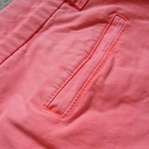 GAP Broken-In Khaki Size 6