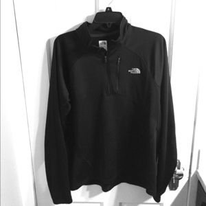 Men's large North Face quarter zip