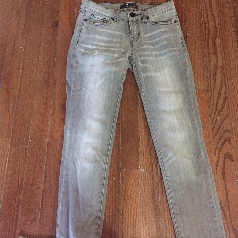 Vintage looking gray cropped pants