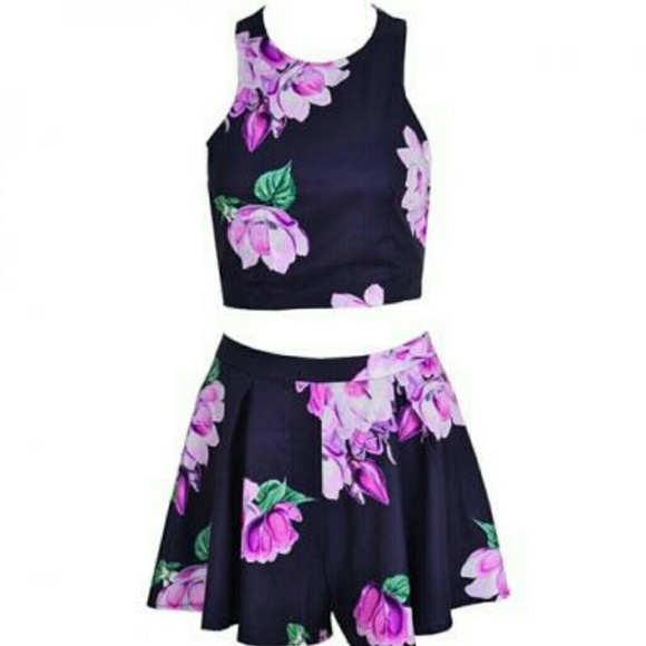 Floral 2 piece set - Picture 2 of 5