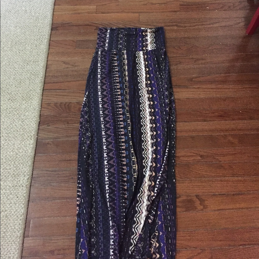 Mossimo maxi skirt with purple print