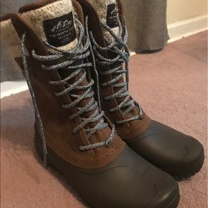 The North Face Shellista II Mid Boots, Size 10.5