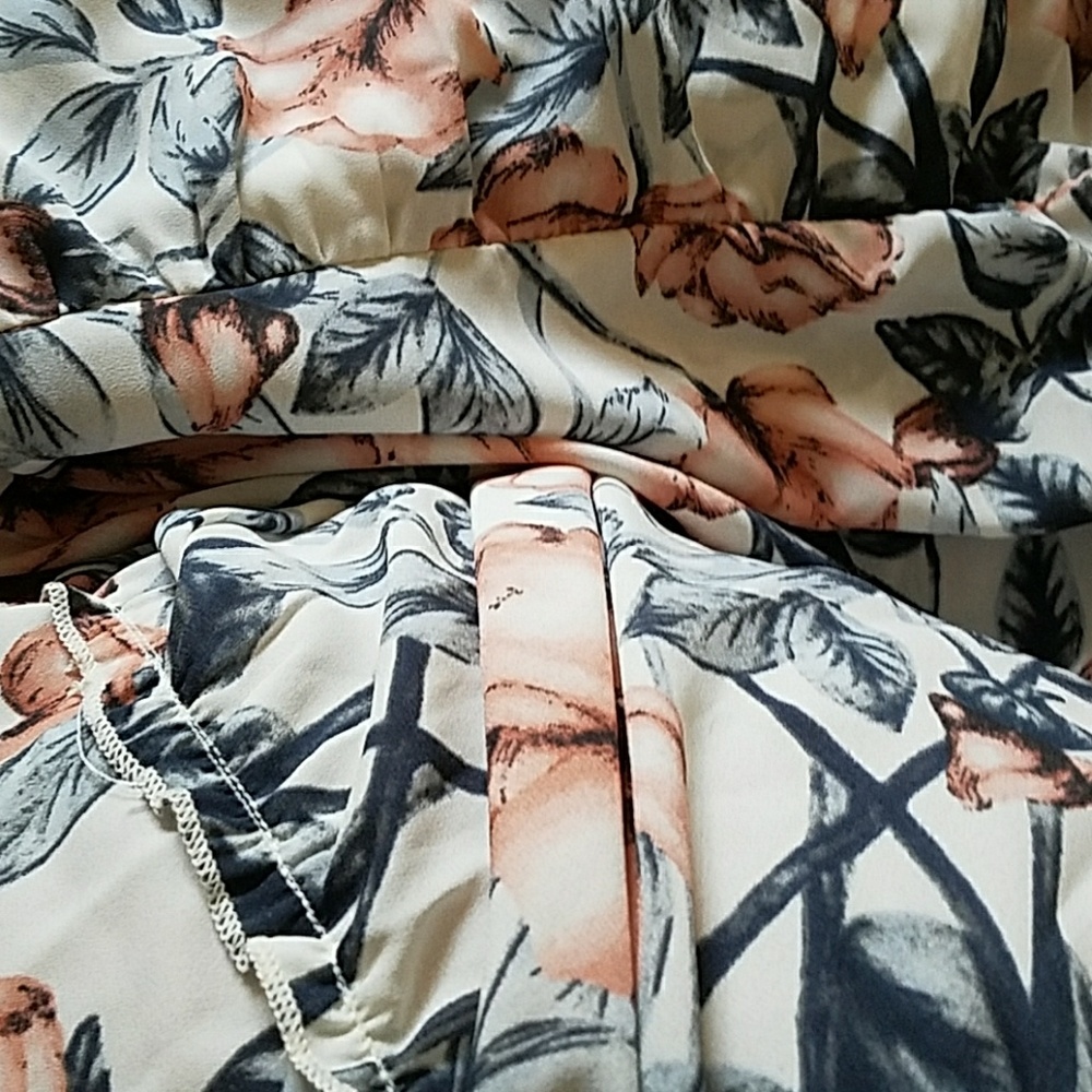 🍃LAST ONE🍃LOVELY IVORY FLORAL MAXI DRESS - Picture 6 of 6