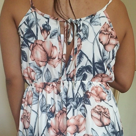 🍃LAST ONE🍃LOVELY IVORY FLORAL MAXI DRESS - Picture 4 of 6