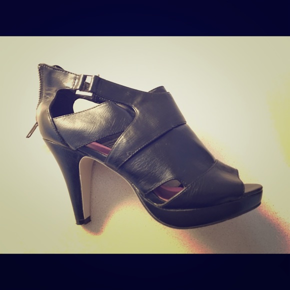 Madden Girl Leather Ankle Heels - Picture 1 of 4