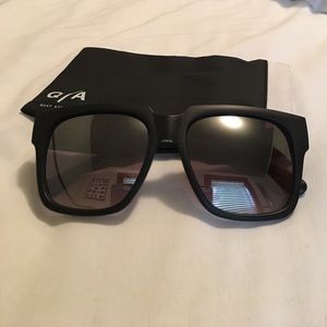 Quay On the Prowl Sunglasses