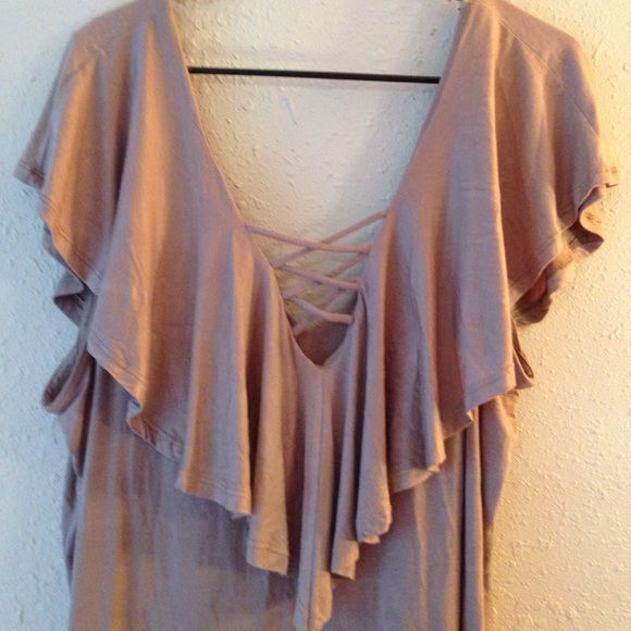 ⭐️SOLD⭐️NWT Sz 3X (Runs Small) Lace Up Blouse - Picture 2 of 4