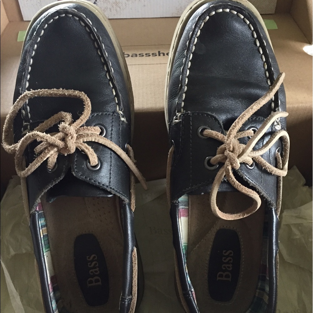 Bass boat shoes