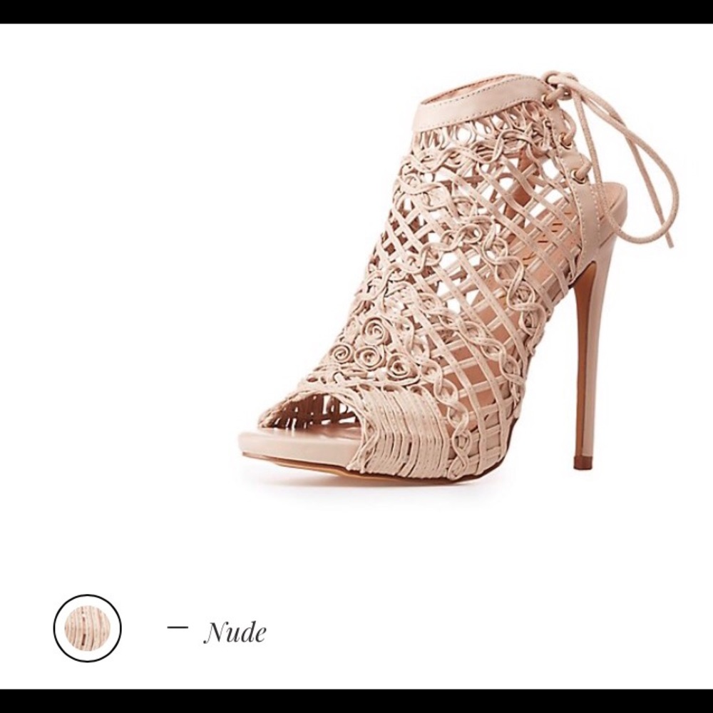 Size 7 blush heels!