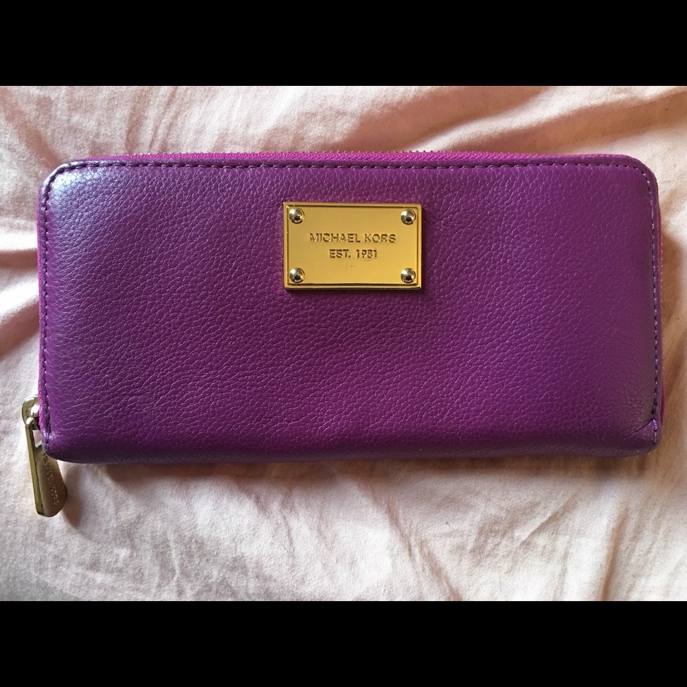 SOLD🎉Michael Kors used wallet