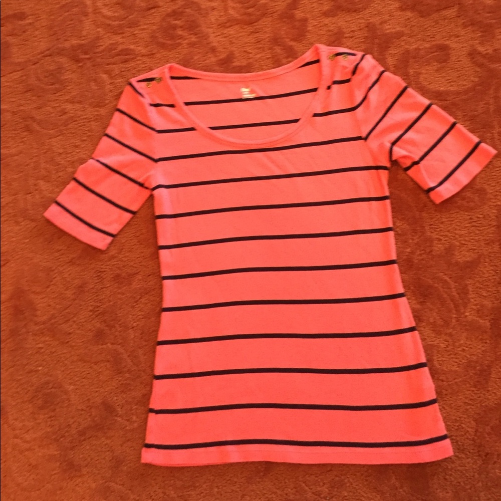 GAP shirt