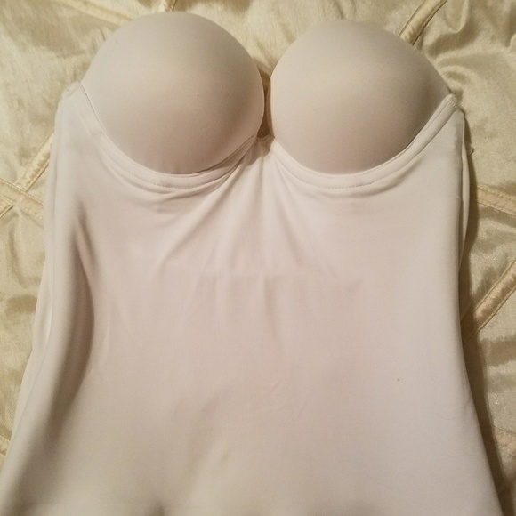 Corset bra - Picture 1 of 3