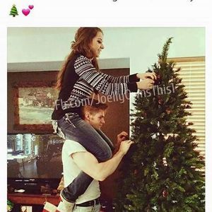 Meet your Posher, Zury