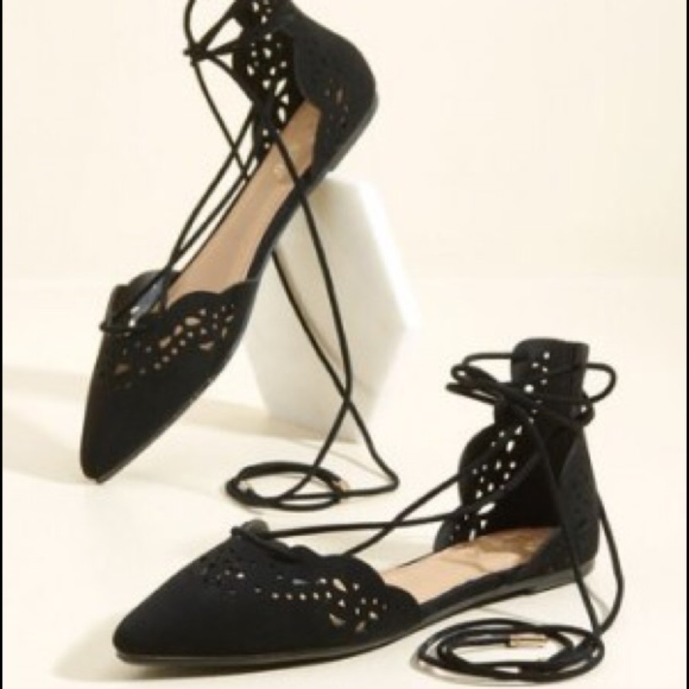 ModCloth "So Darn Dainty" Flats