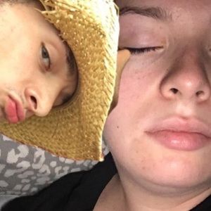 Meet your Posher, Zoe