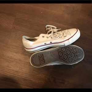 Converse low top white sneakers