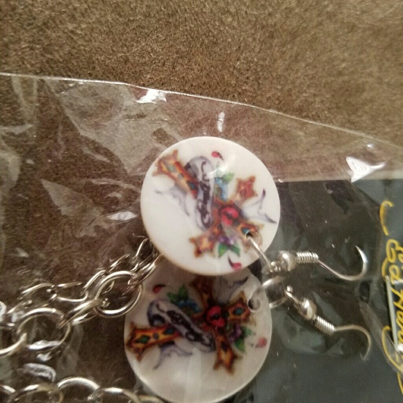 Ed Hardy mother of pearl necklace and earring set - Picture 3 of 3