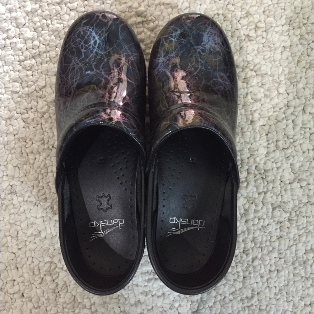 Women's Dansko clogs size 37/7