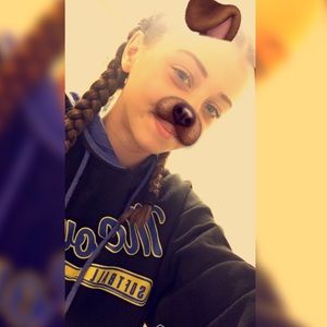 Meet your Posher, Jillian