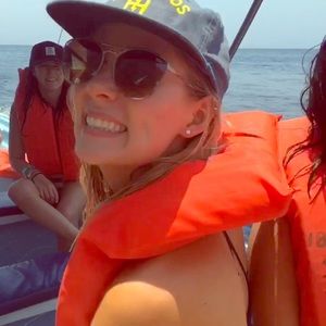 Meet your Posher, Alli