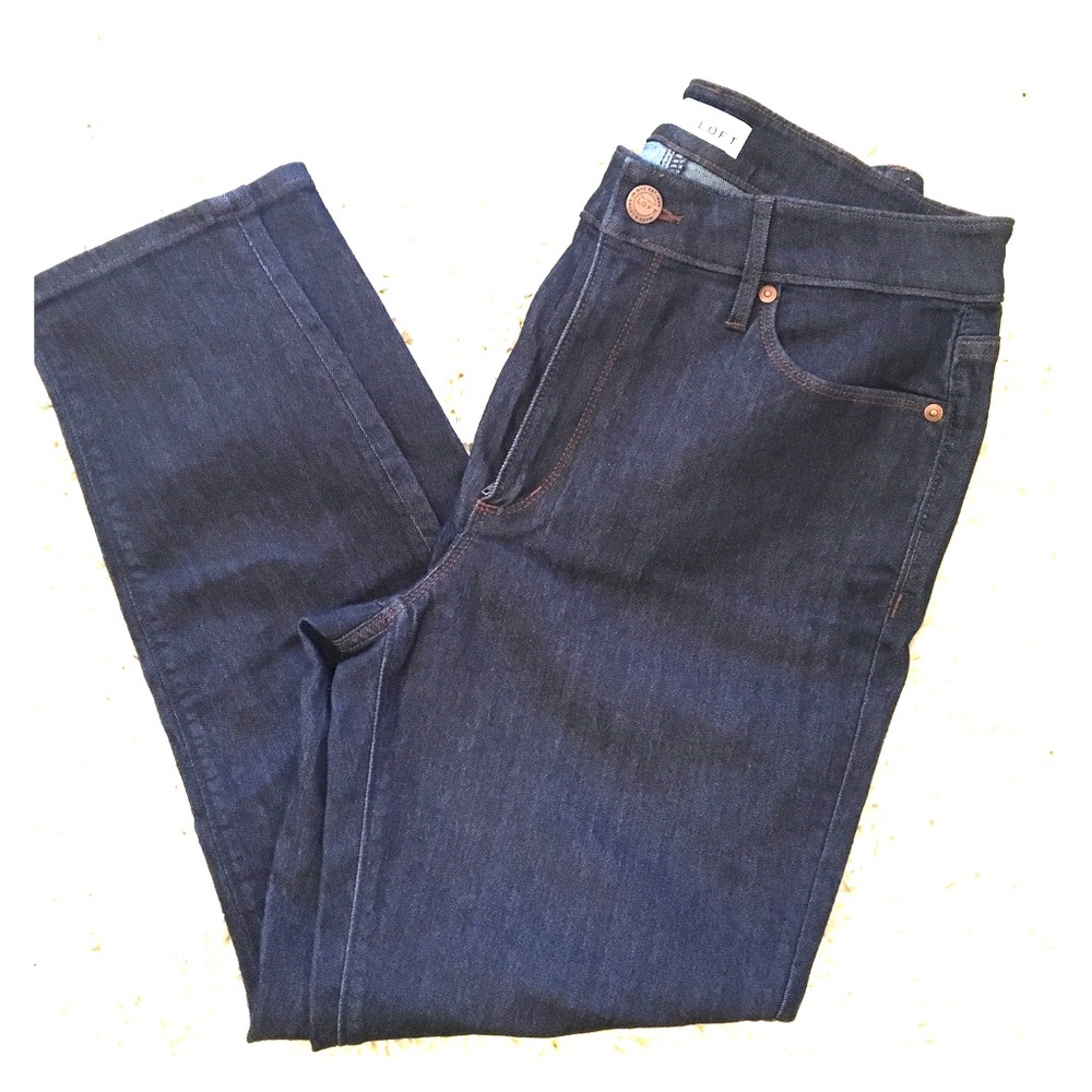 Ann Taylor Loft Dark Rinse skinny Curvy Jeans 👖