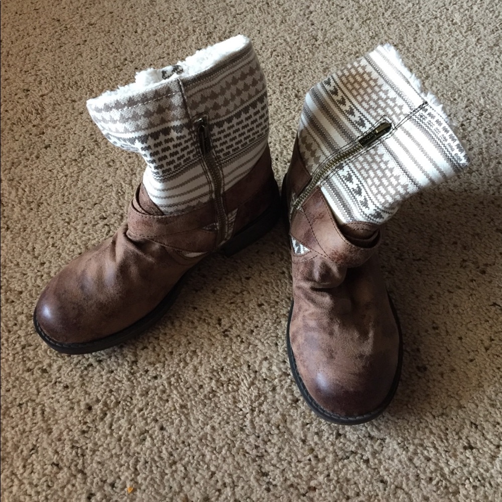 Roxy Boots