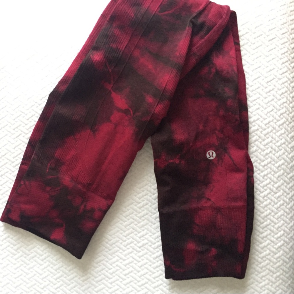 LULULEMON SEAMLESS YOGA TIGHTS SIZE 2