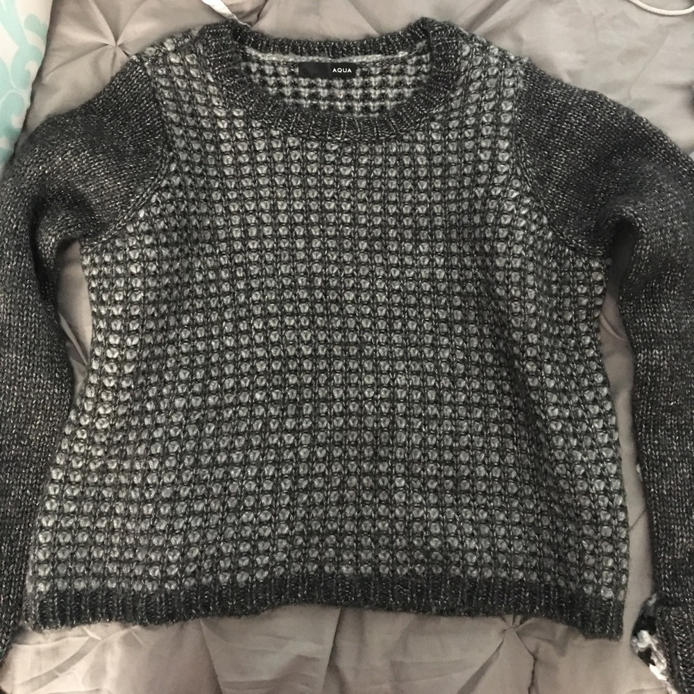 Light and dark grey sweater