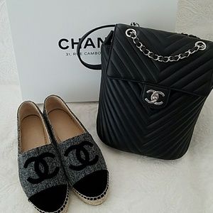 <<<<<<<SOLD>>>>>>>CHANEL Black Chevron Backpack