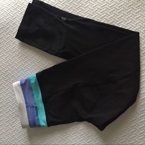 LULULEMON INSPIRE CROP SIZE 2