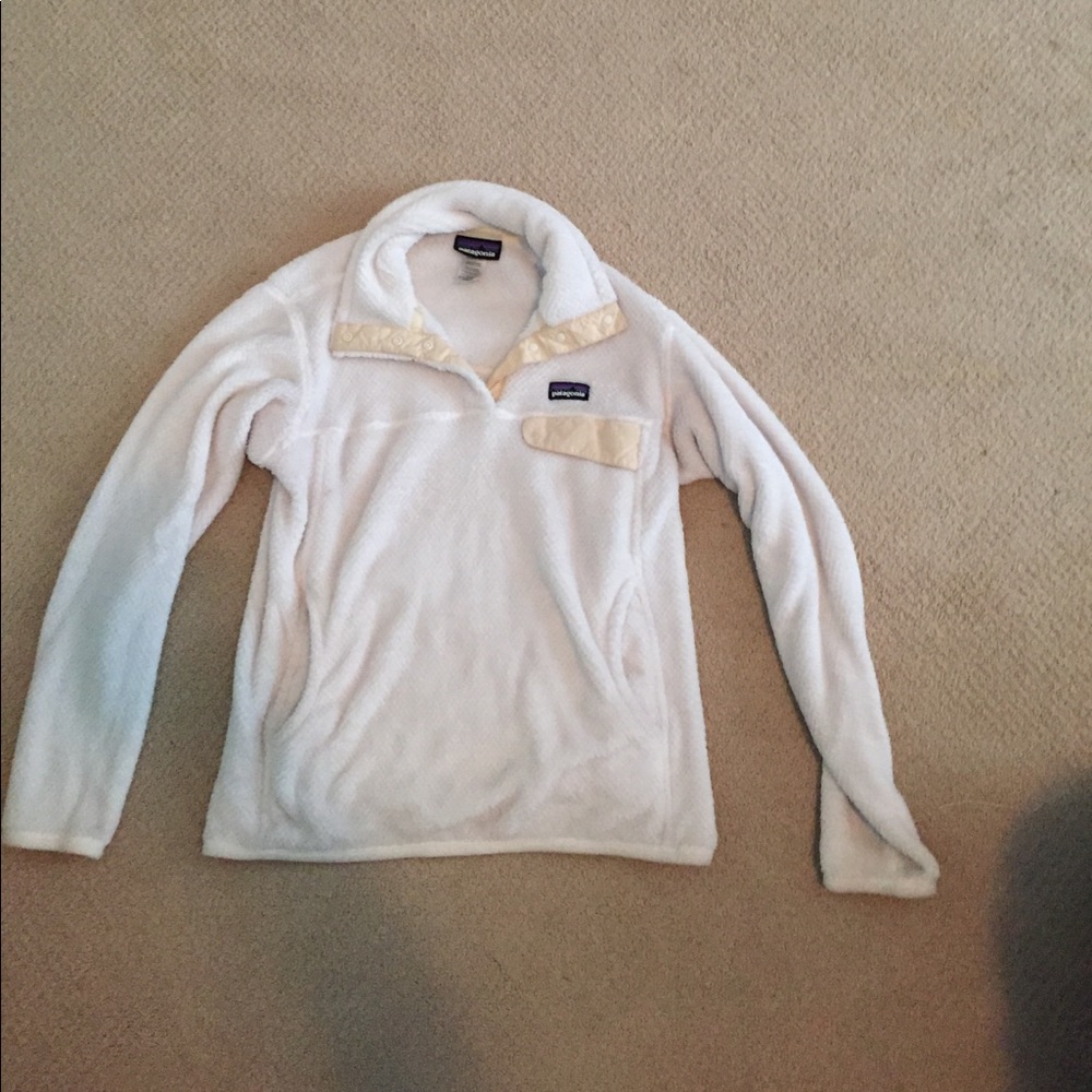 Women's M white Patagonia pullover