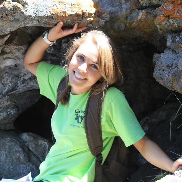 Meet your Posher, Emily - Picture 1 of 1