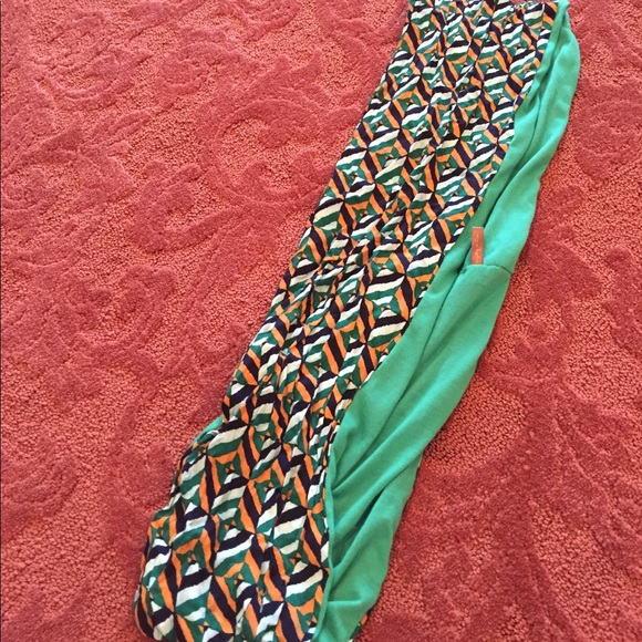 Scarf - Picture 1 of 1
