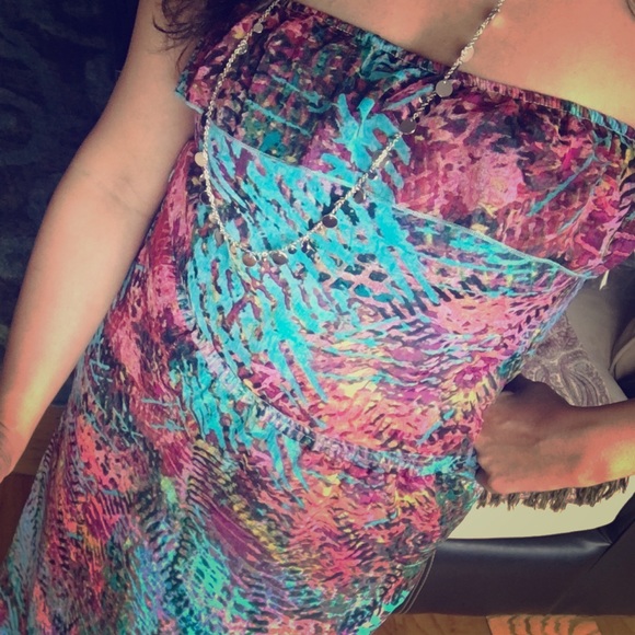 Colorful strapless maxi perfect for summer! - Picture 1 of 3
