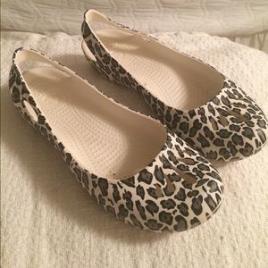 Fun cheetah print croc ballet flats