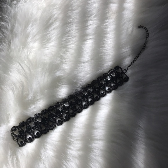 CLEARANCE 💸 Black Ice Choker - Picture 3 of 5