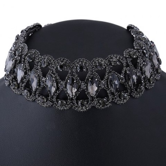 CLEARANCE 💸 Black Ice Choker - Picture 2 of 5