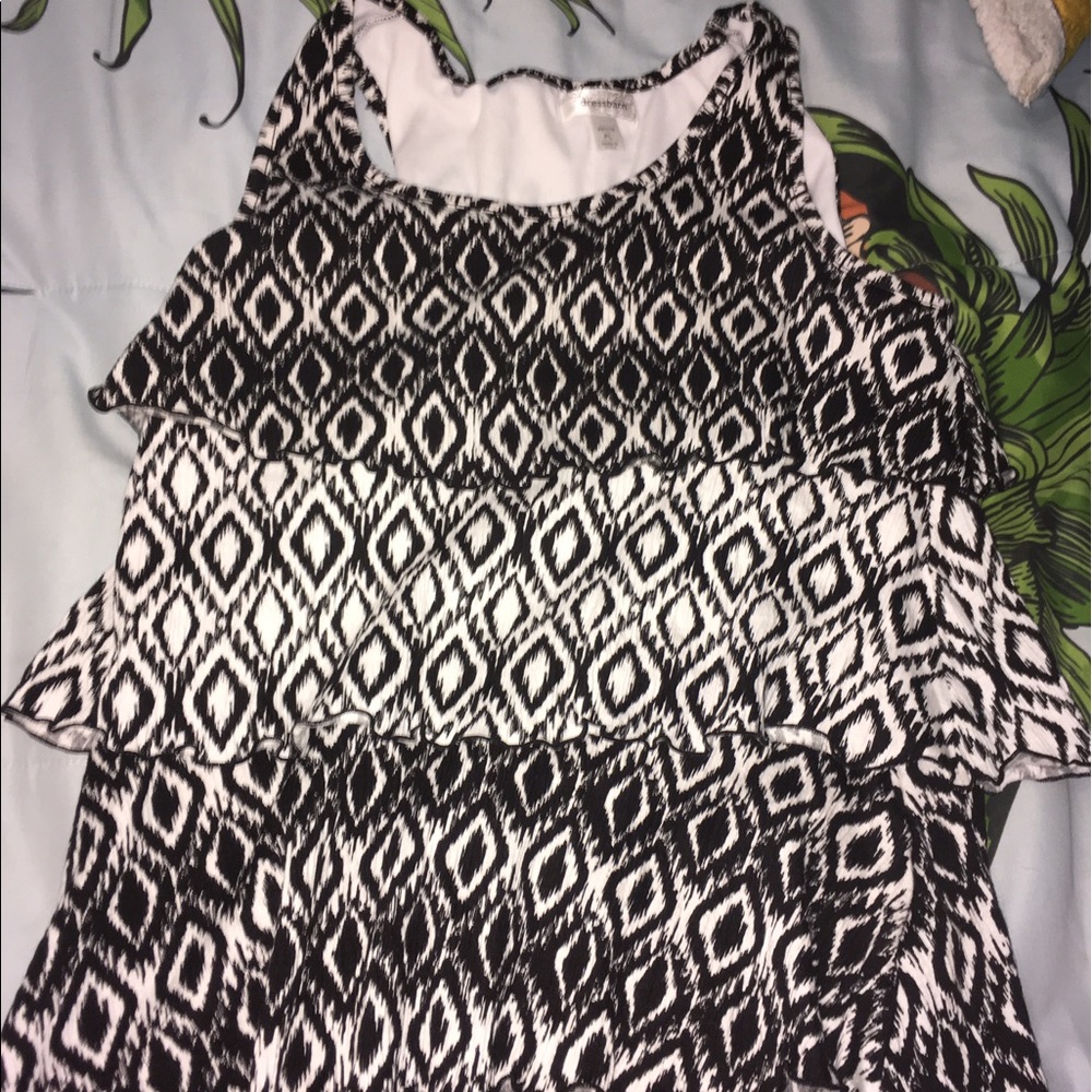 (SOLD) 3 tear top