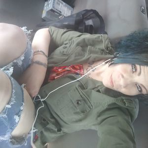 Meet your Posher, Mae