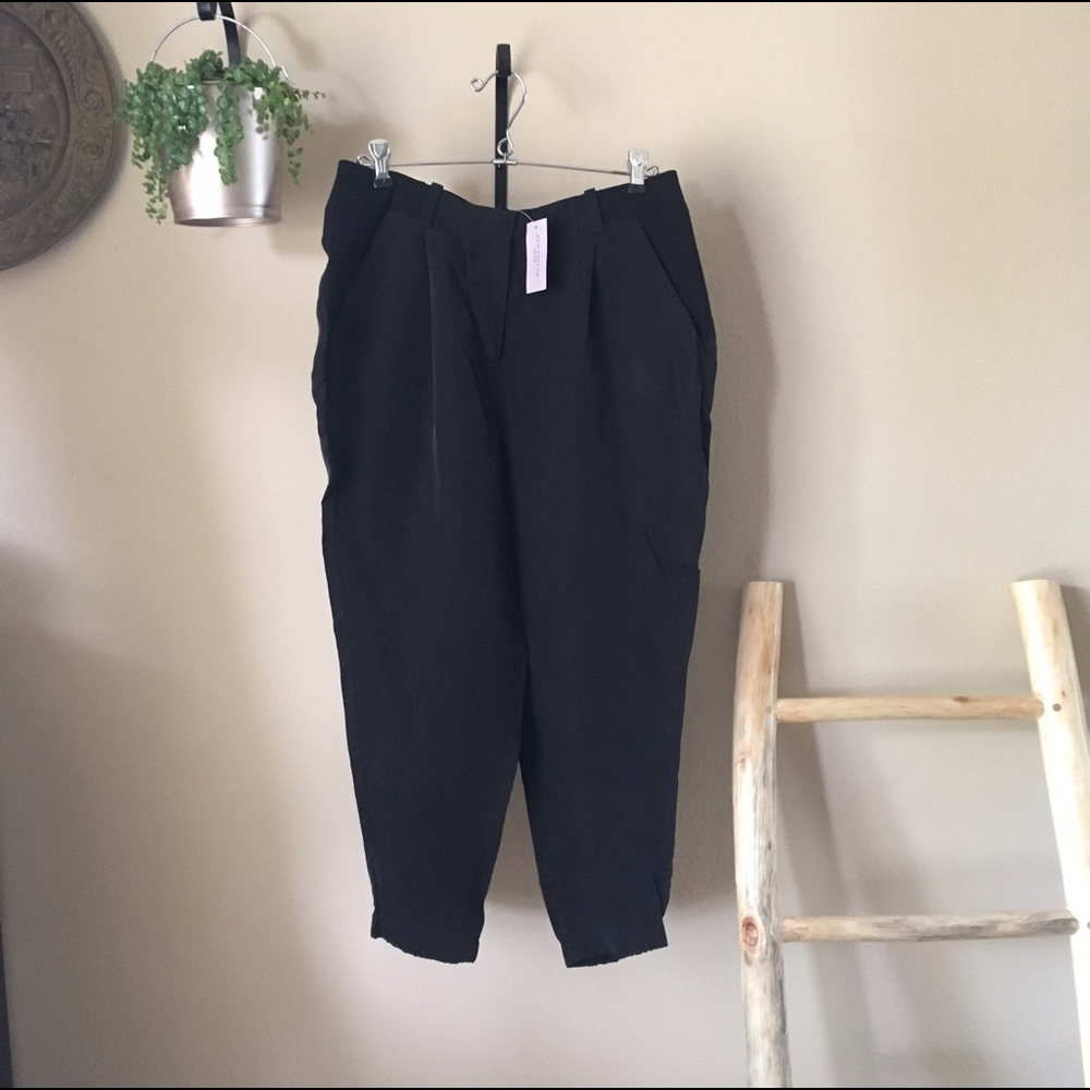 Ann Taylor Ankle Pant