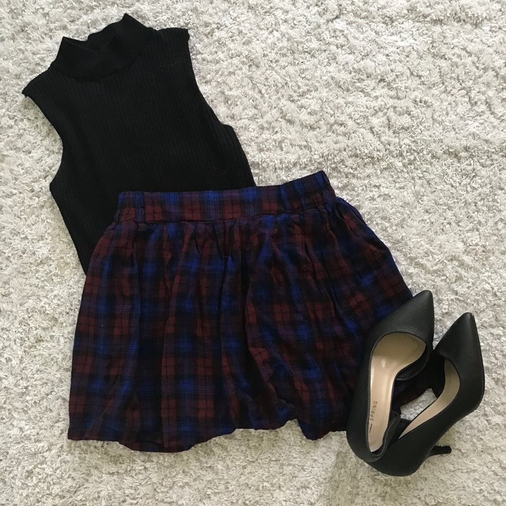 NWOT Plaid skirt